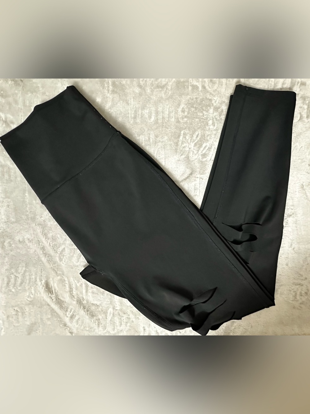 Zenana Laser Cut Slit Leggings Black High Waisted Activewear Size XL. (0140)